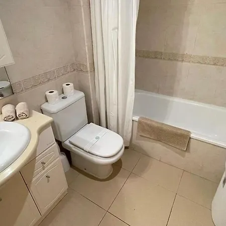 Clotilde With Parking For 6 People Appartement Lloret de Mar
